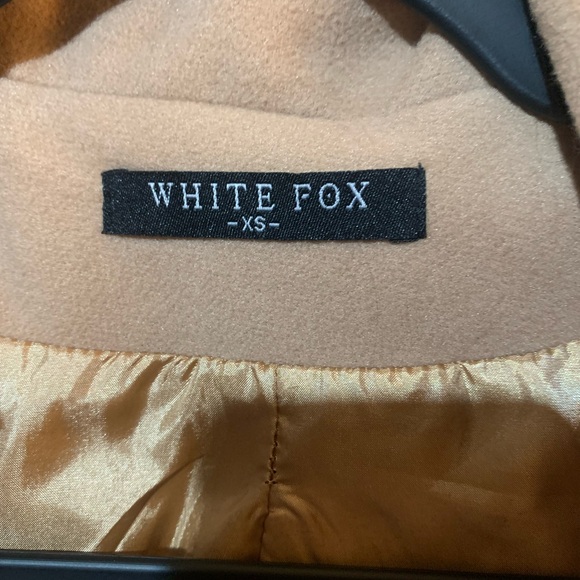 White Fox Belted Camel Coat with Pockets Size XS - Picture 2 of 6